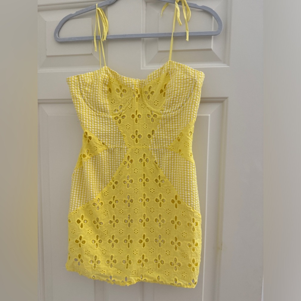Adorable yellow sundress size small